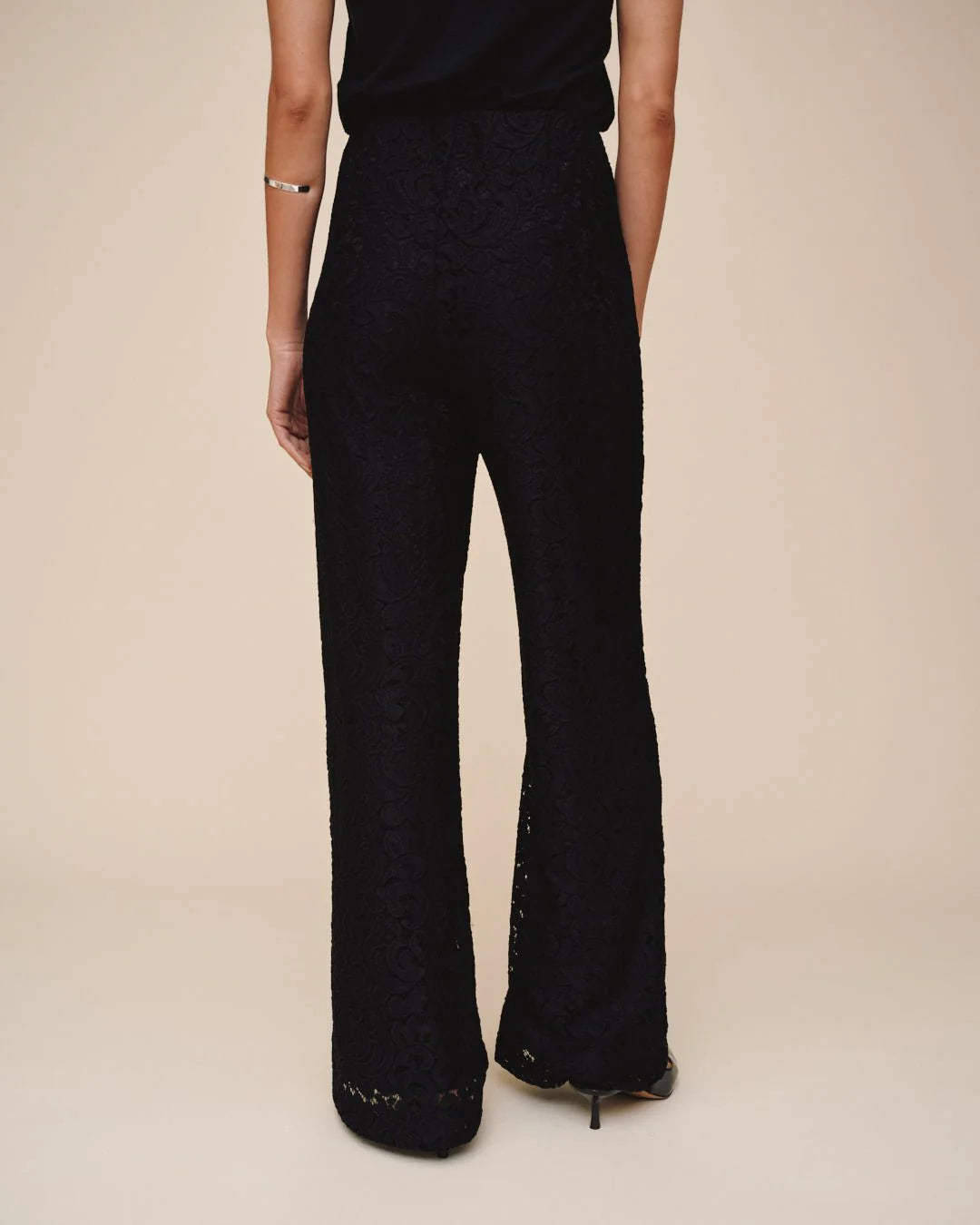 PULL ON STRETCH LACE PANT | BELLA DAHL