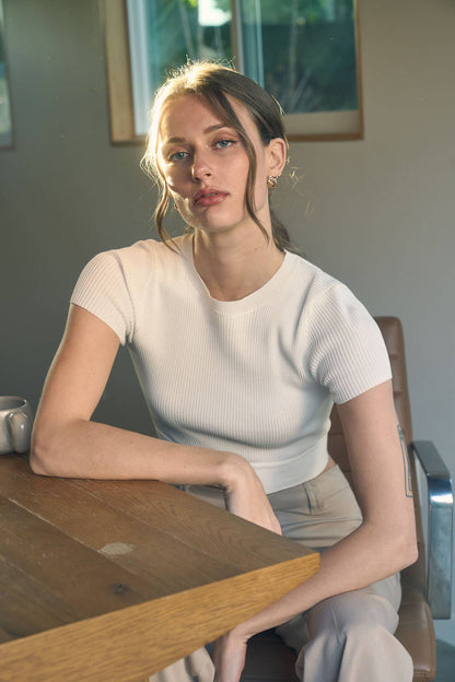 BACK TIE SHORT SLEEVE SWEATER KNIT CROP TOP