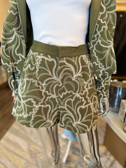 THE AUTUMN FERN SHORT