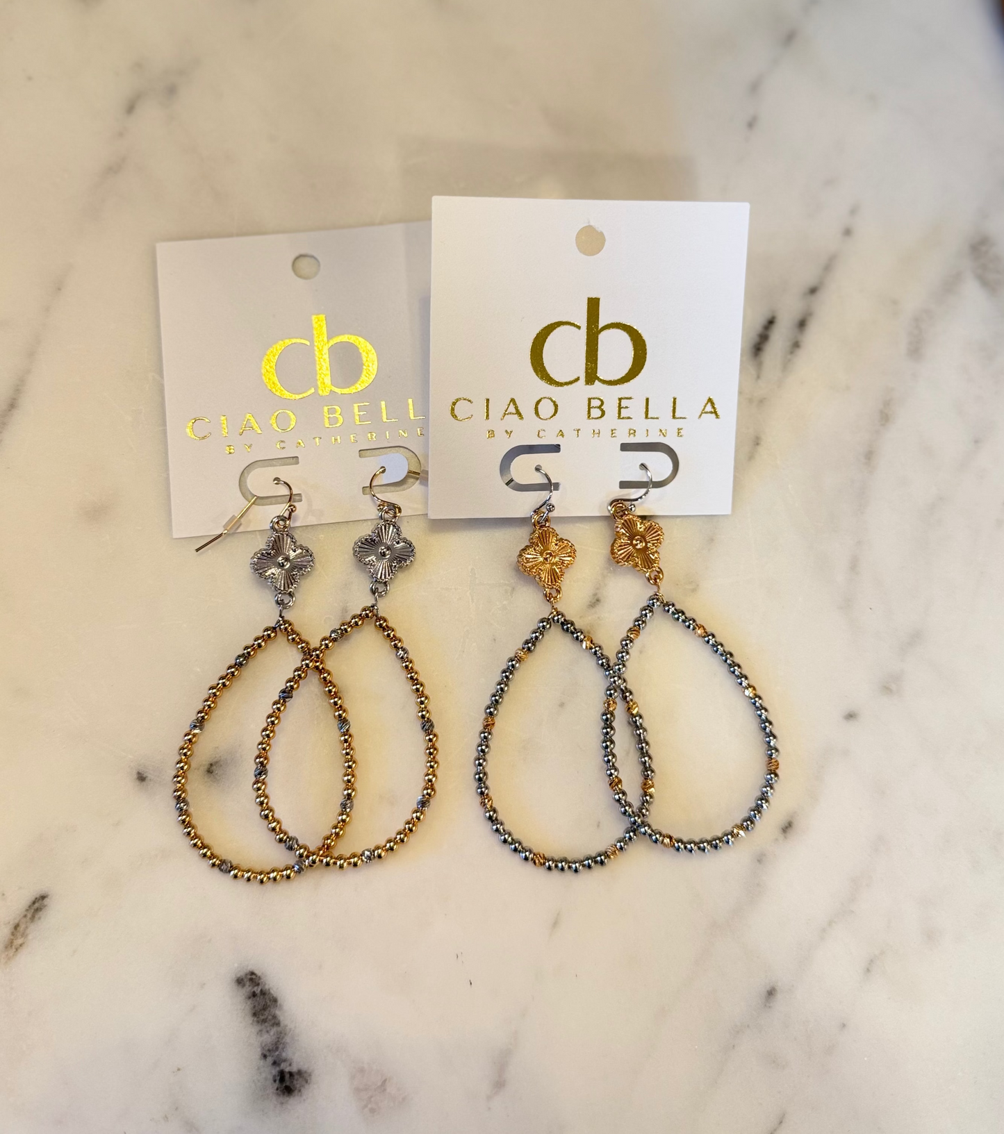 CLOVER TEAR DROP EARRINGS