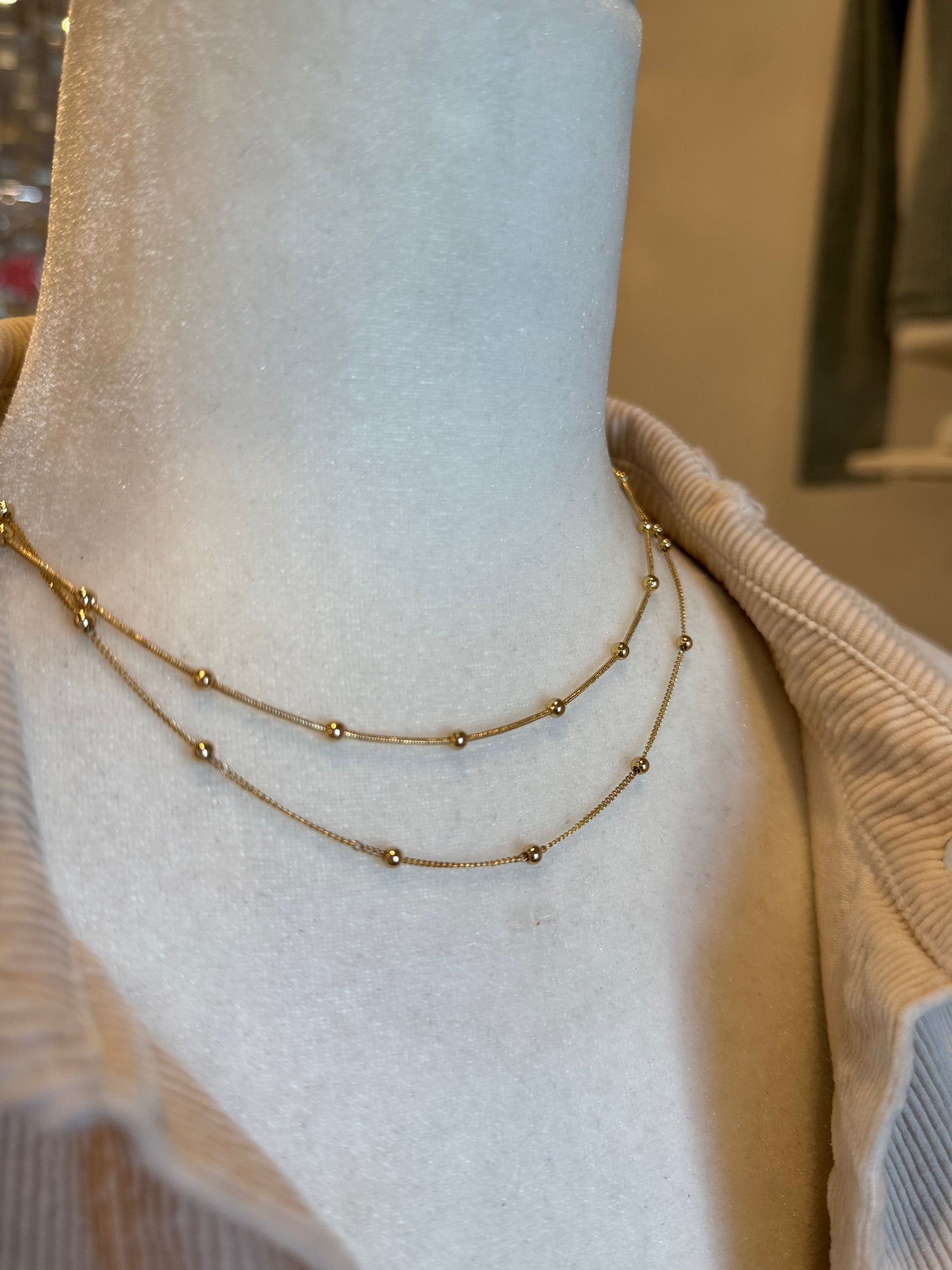 LAYERING GOLD BEADED NECKLACE