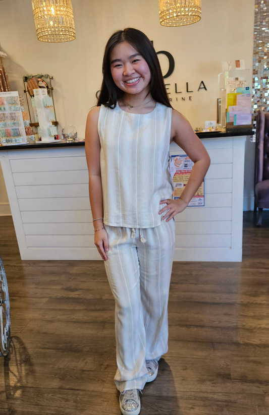 SLEEVELESS BUTTON BACK TOP | POSITANO SAND