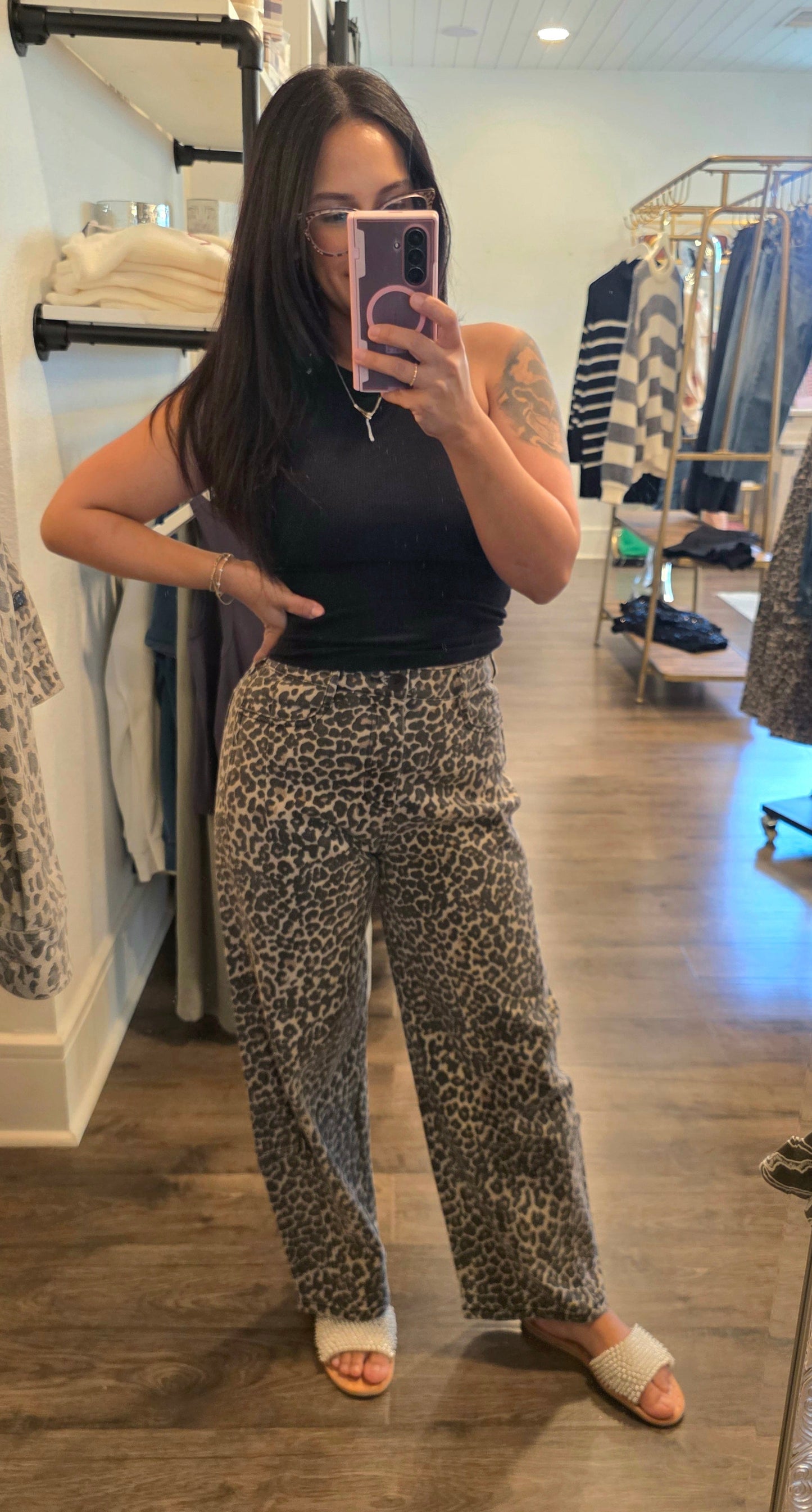 LEOPARD PRINT BARREL PANTS