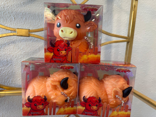 JUMBO HIGHLAND COW SQUISHY