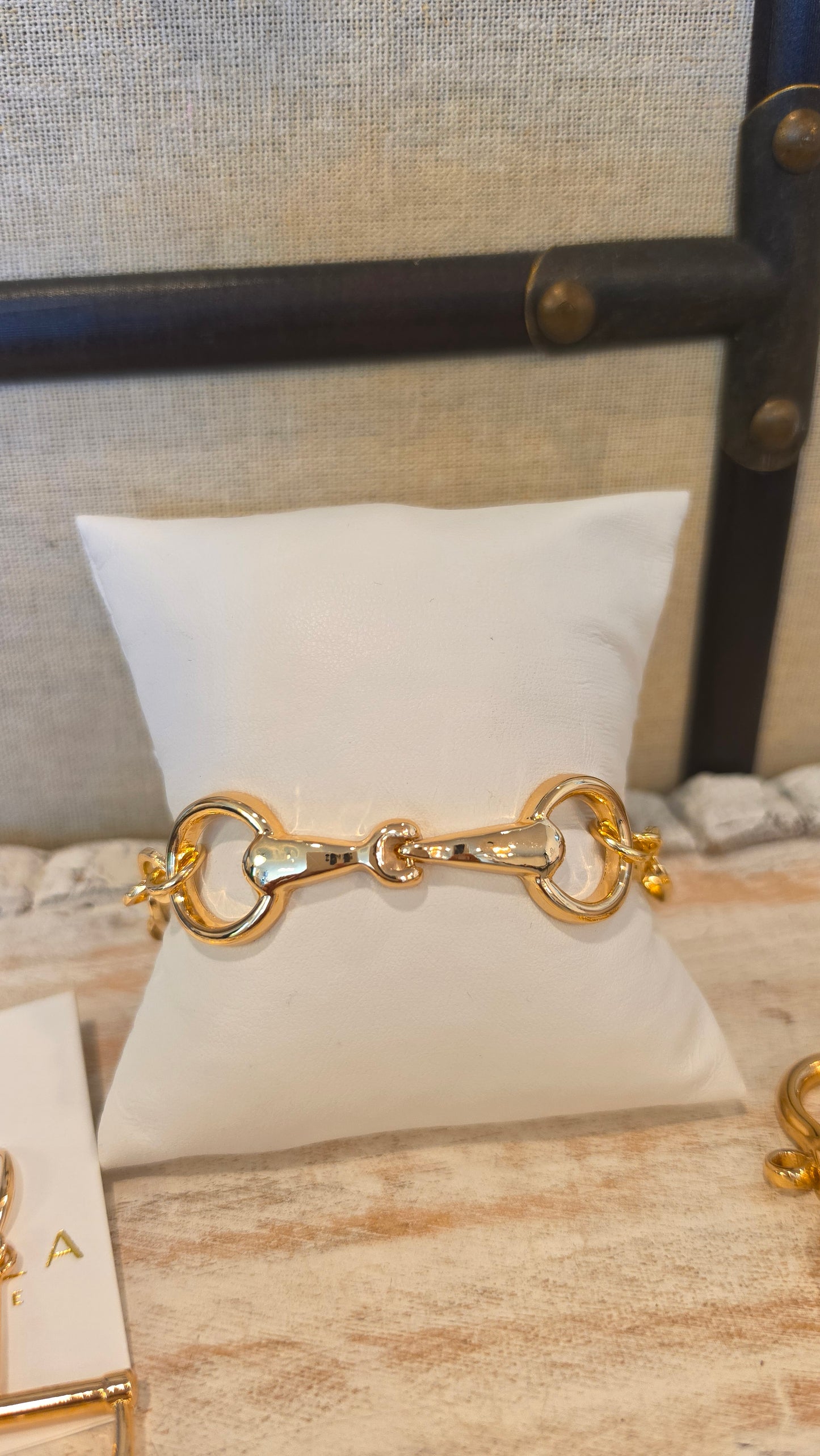 MEDIUM HORSE BIT EQUESTRIAN BRACELET