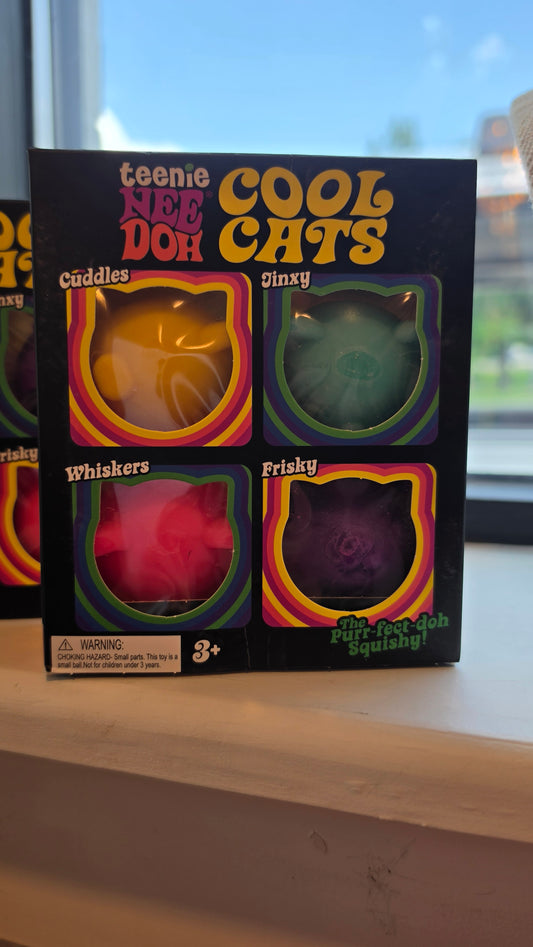 TEENIE NEEDOH COOL CATS