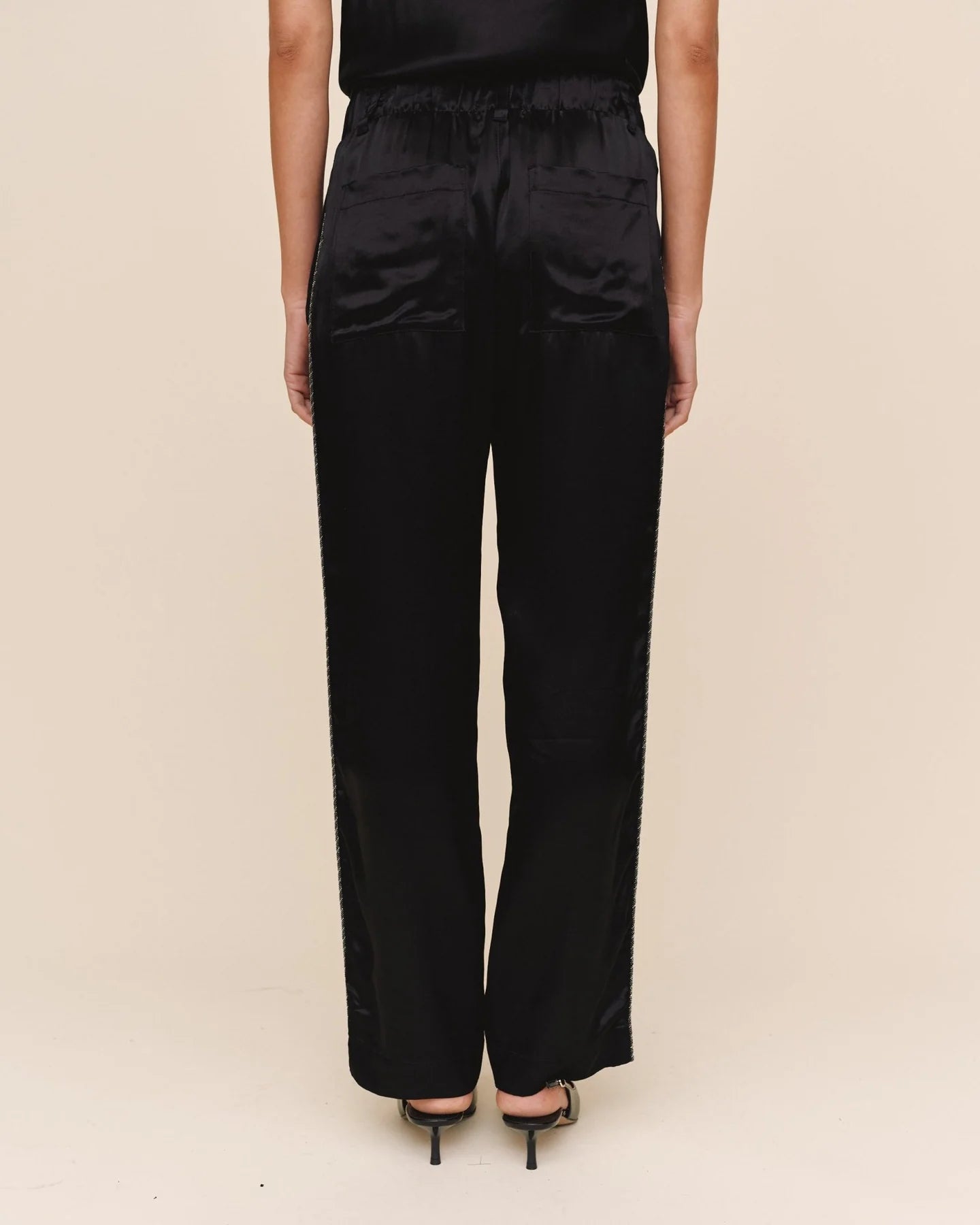 TROUSER WITH BEADED PIPING | BLACK | BELLA DAHL